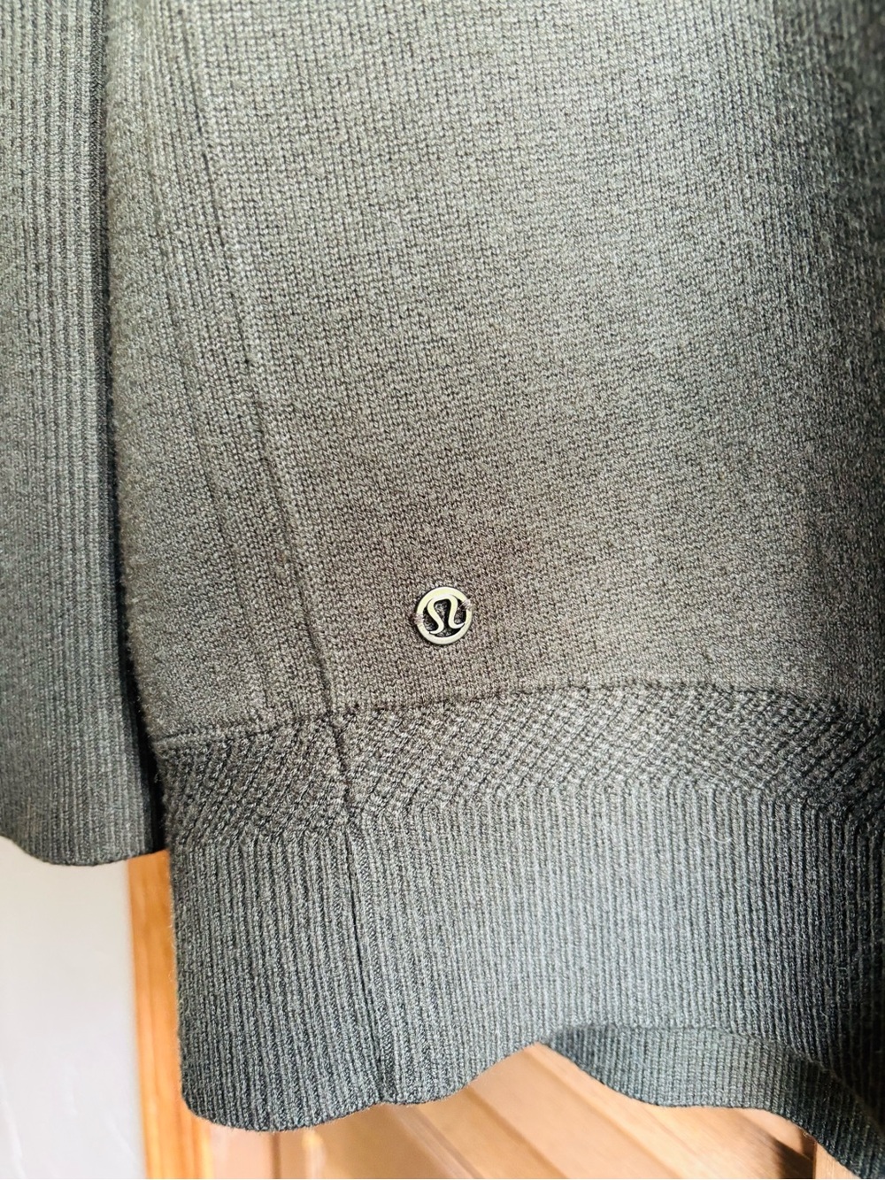 Lululemon City Street Cardigan - Picture 3 of 3